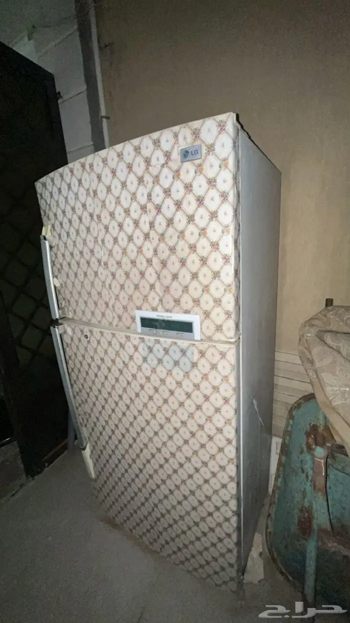 ثلاجة وفريزر 1