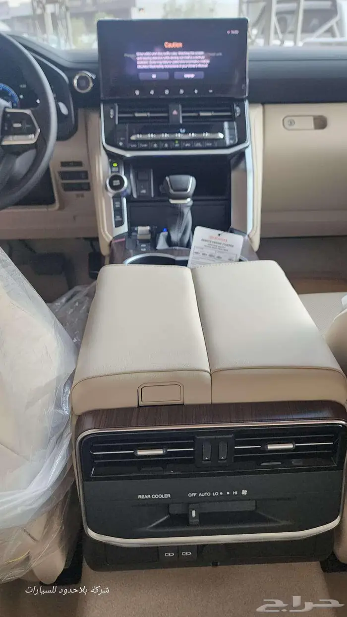 عرض لعملاء الكاش لاند كروزر GXR L4 بنزين سعودي 2025 9