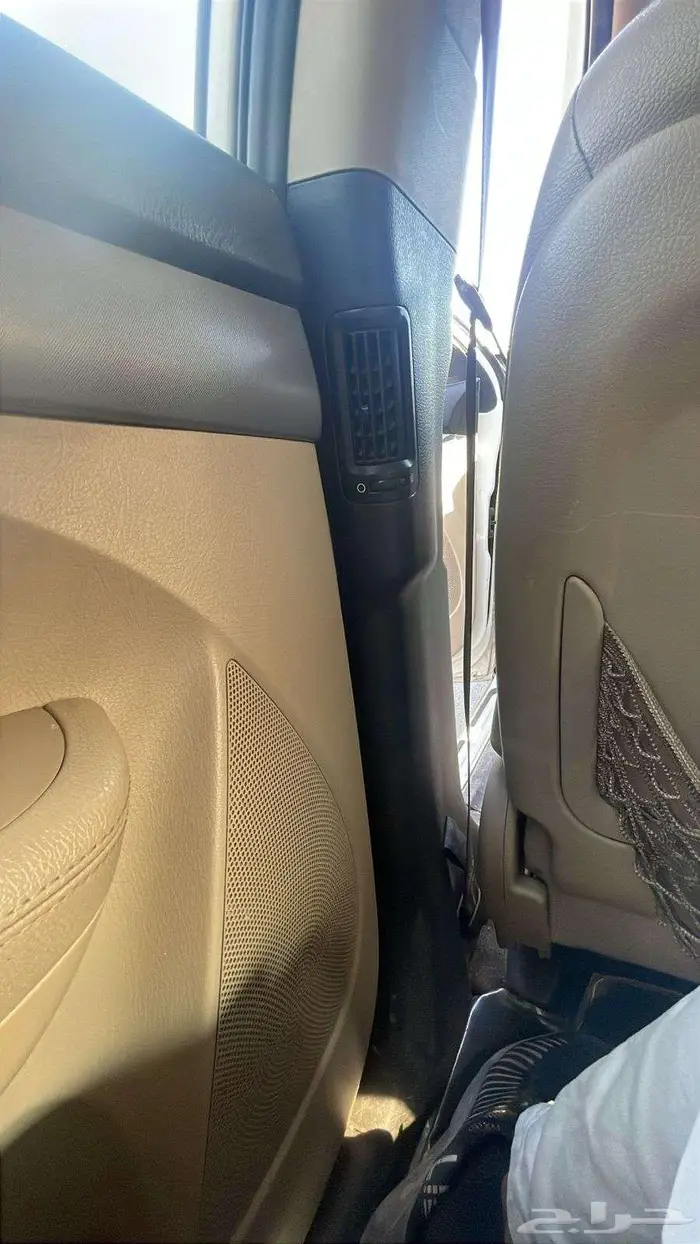 كيا سورنتو 2015 دبل فل كامل 11