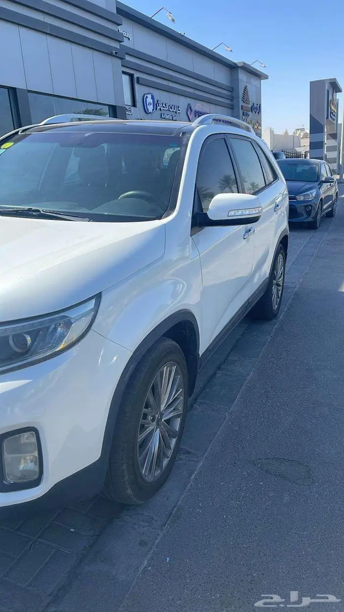 كيا سورنتو 2015 دبل فل كامل 1