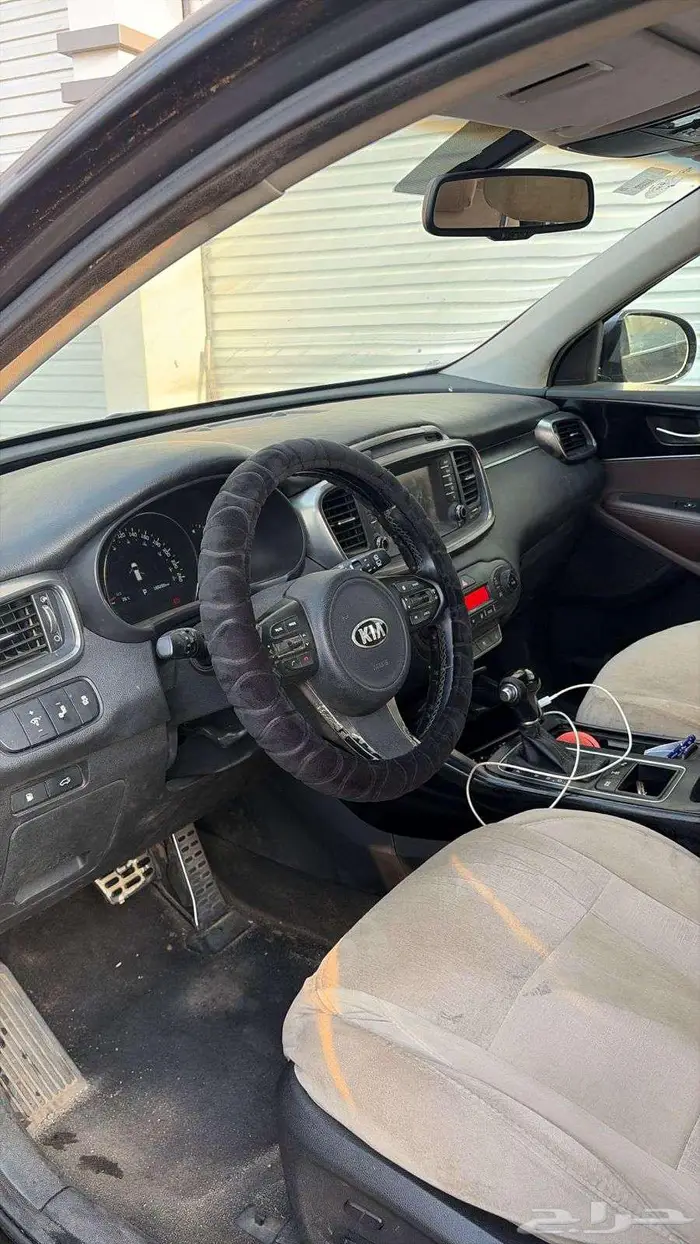 كيا سورينتو للبيع موديل 2016 3