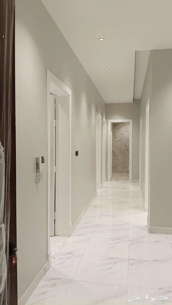 شقة اربع غرف للبيع بسعر مميز للكاش حي الصفا 6