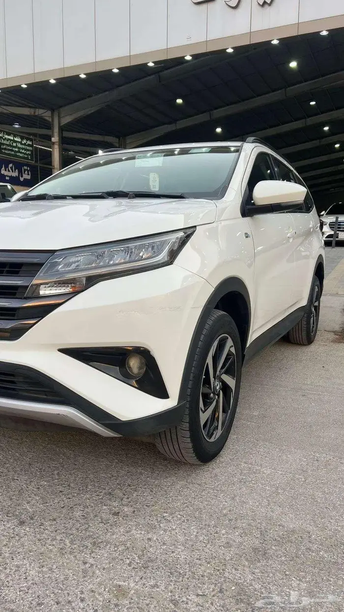 تويوتا راش موديل 2023- معرض خلف للسيارات 2