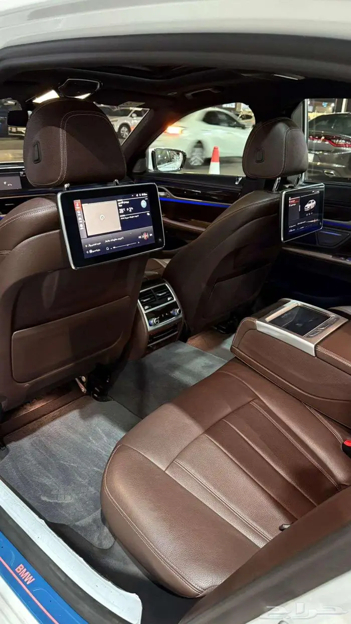 بي ام دبليو 2020 LI730 7