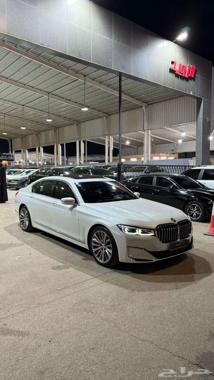 بي ام دبليو 2020 LI730 0