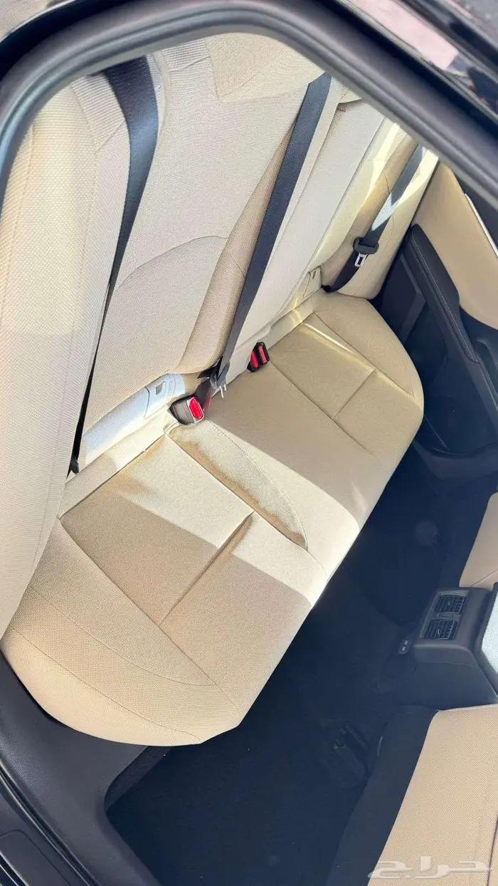 كامري ال اي بنزين اسود 2025 11