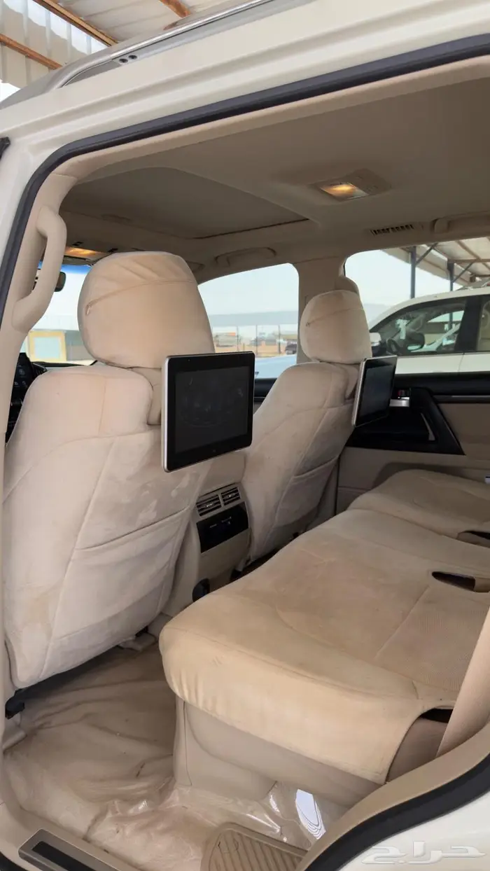 لاندكروزر جي اكس ار 2020 سعودي 30