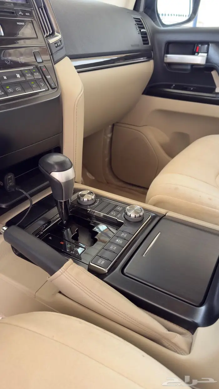 لاندكروزر جي اكس ار 2020 سعودي 35