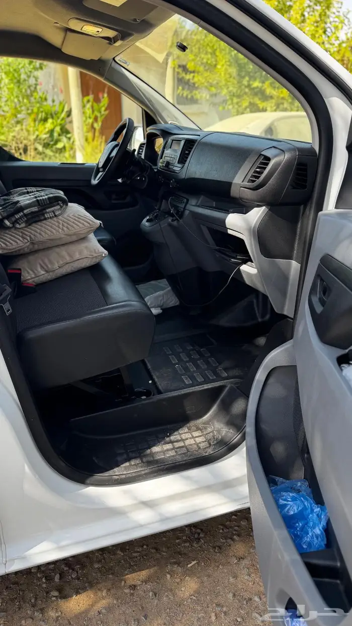 بيجو اكسبيرت 5