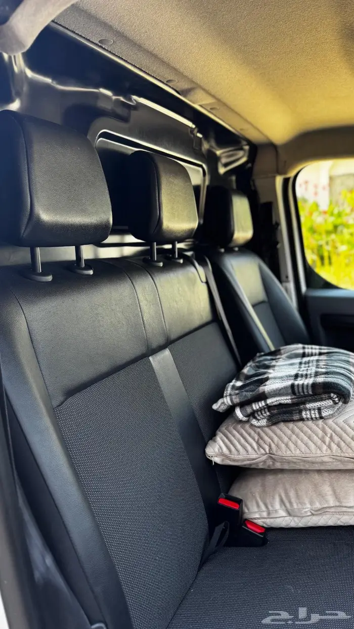 بيجو اكسبيرت 8