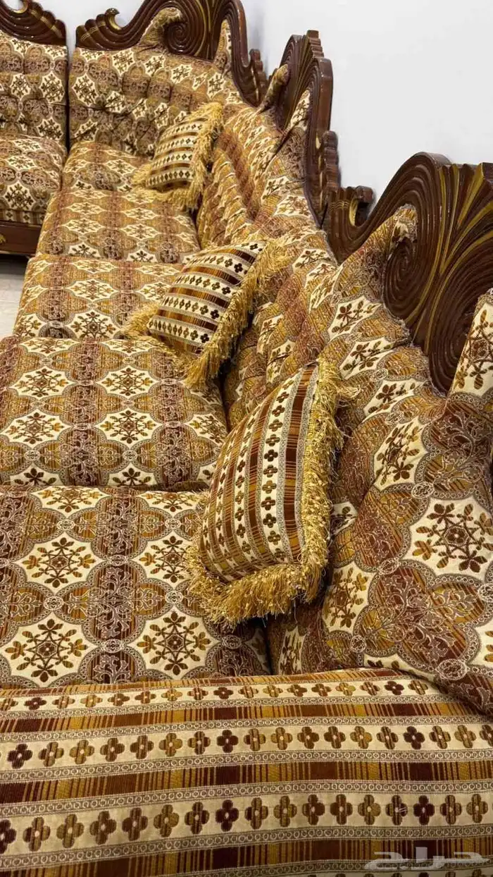 كنب مقاس 5.5  7 البيع 0