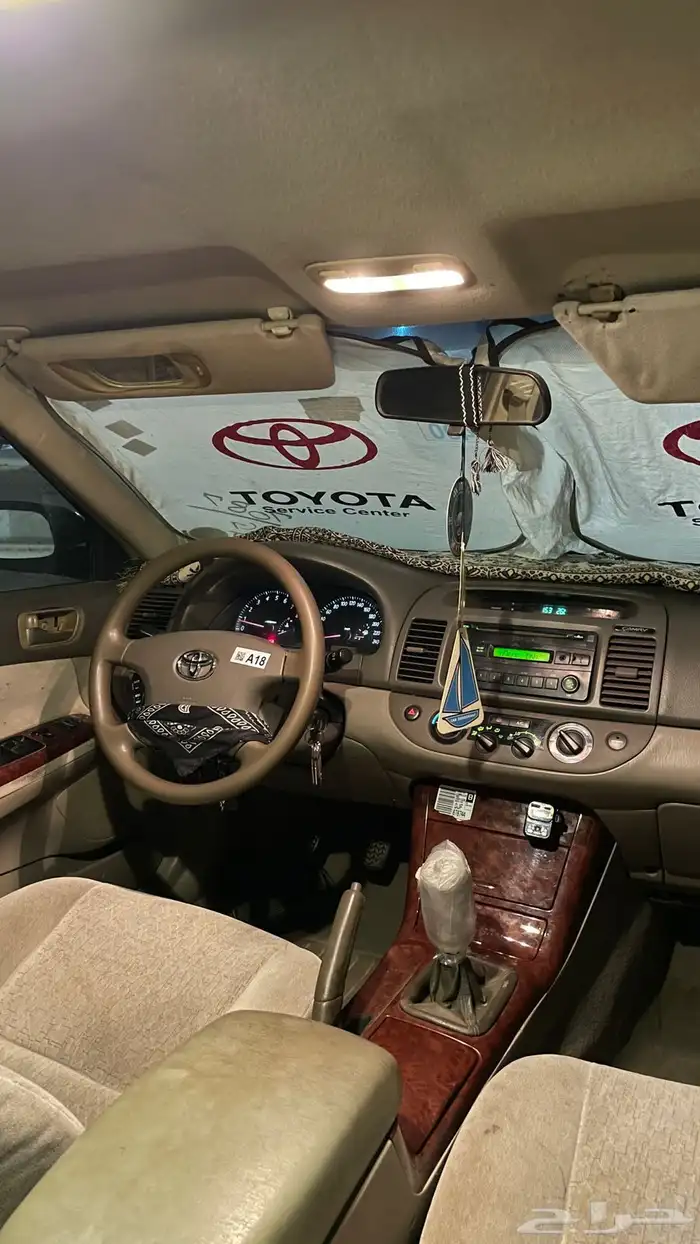 كامري للبيع مع اللوحه 2005 3