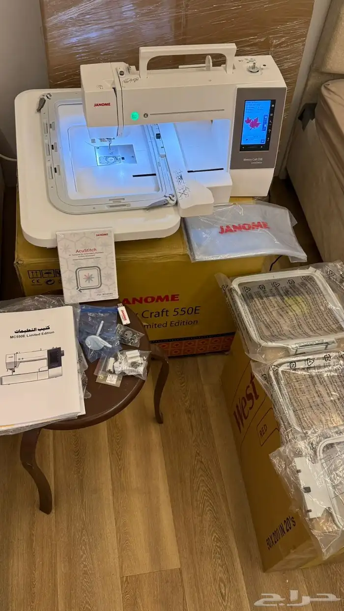 للبيع مكينة خياطة جانومي كمبيوتر موديل 550 1