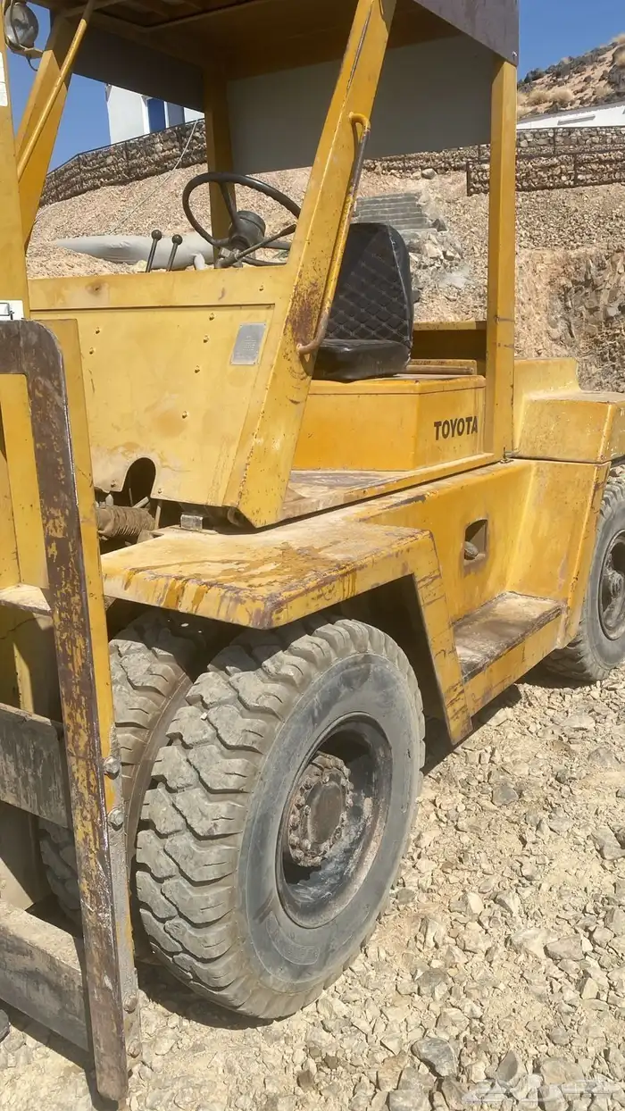 رافعة شوكية الموديل 95 تايوتا نظيفه مره محركات شرط كفرات 2