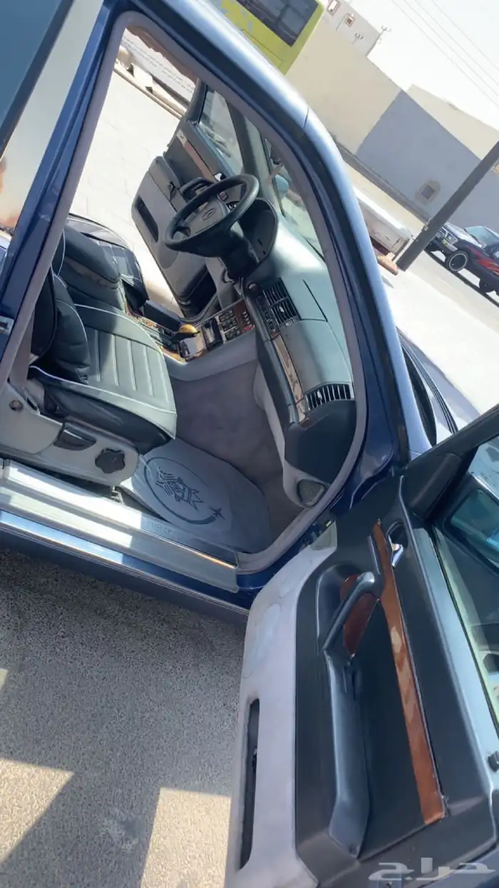 مرسدس شبح ديزل 10