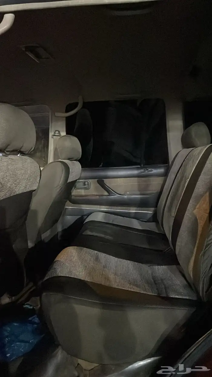 صالون لبيع 4