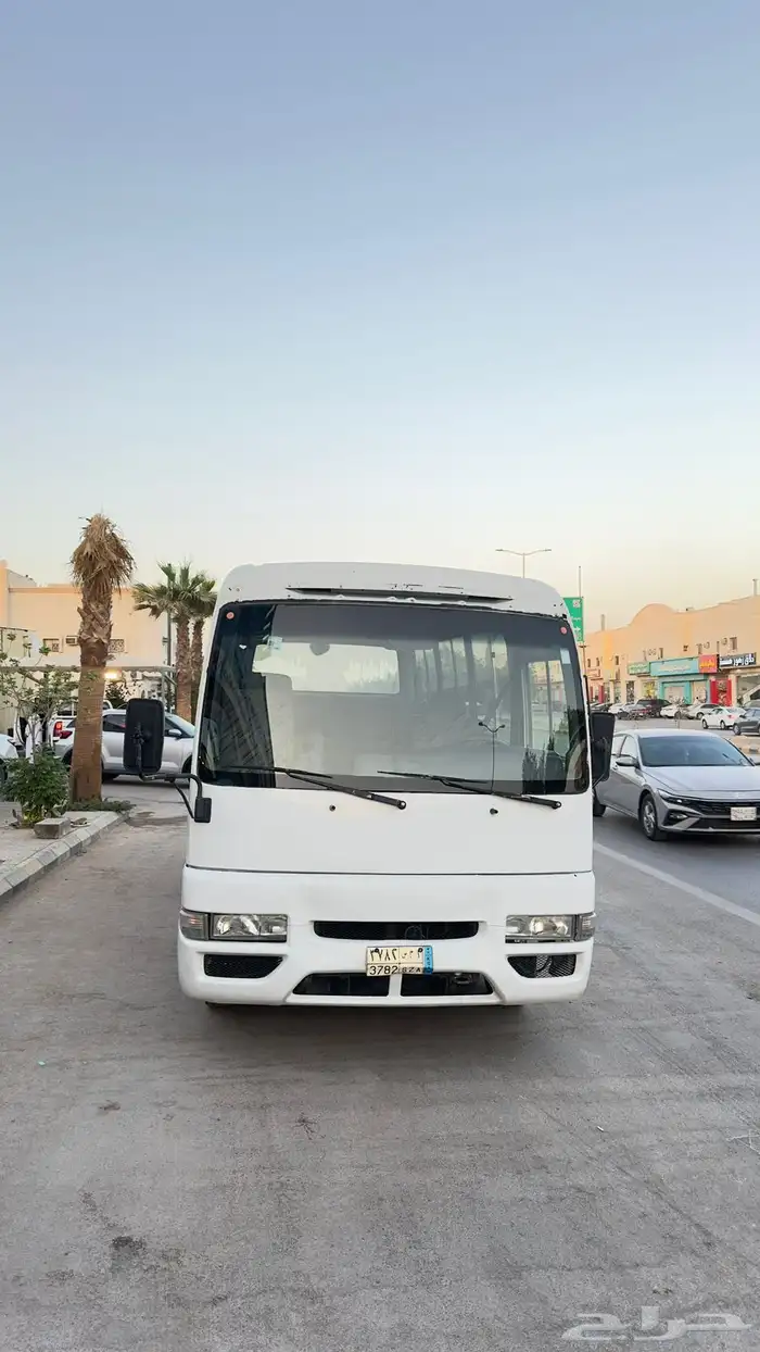 باص نيسان 2013 3