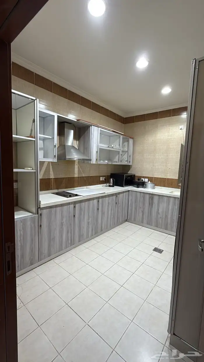 شقة للايجار في حي الريان 9