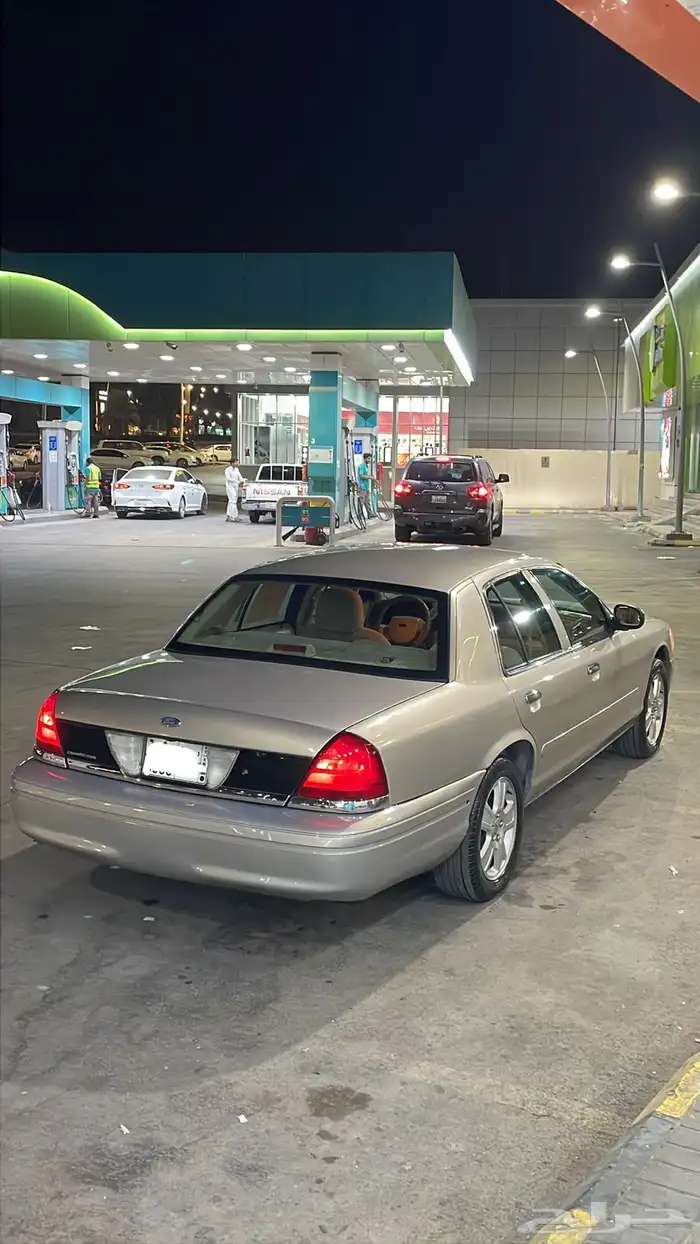 فورد فكتوريا 2007 2