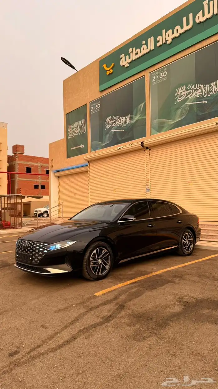 هونداي ازيرا 2021 ( بنزين ) بحالة ممتازة 5