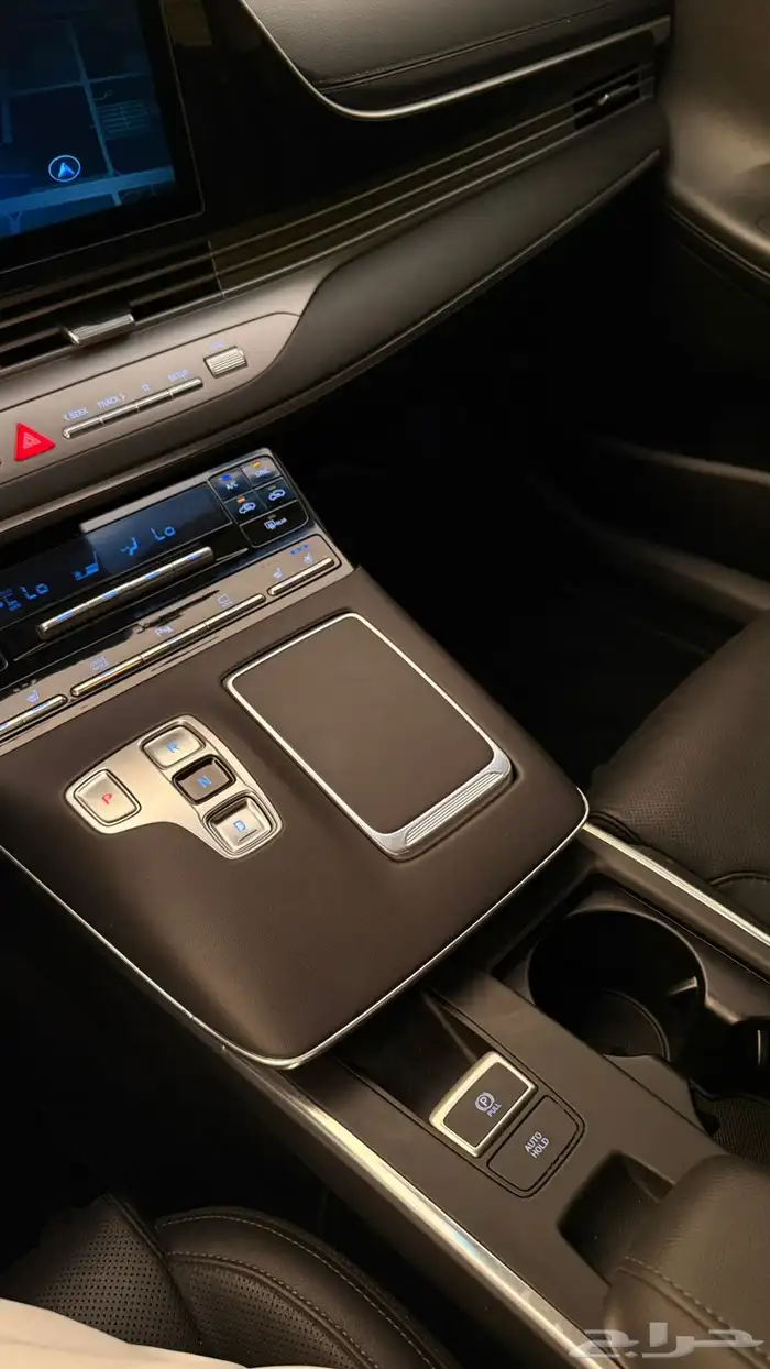 هونداي ازيرا 2021 ( بنزين ) بحالة ممتازة 12