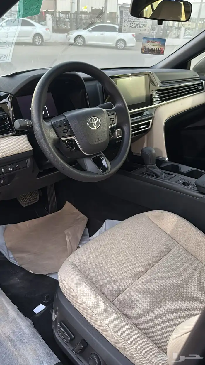 تويوتا كامري 2025 E بنزين سعودي جديد اللون اسود 8