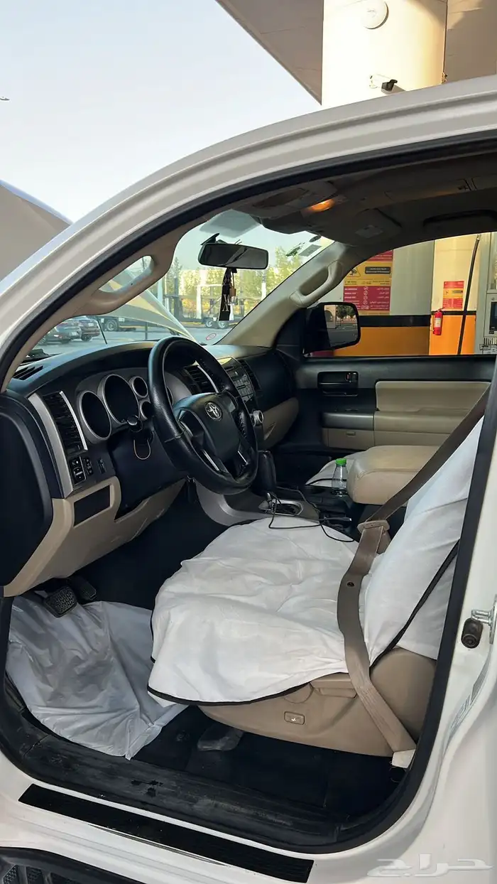 سكويا 2014 بدون دبل ثلاجه ماشي 400 متحركات نظيفه 4