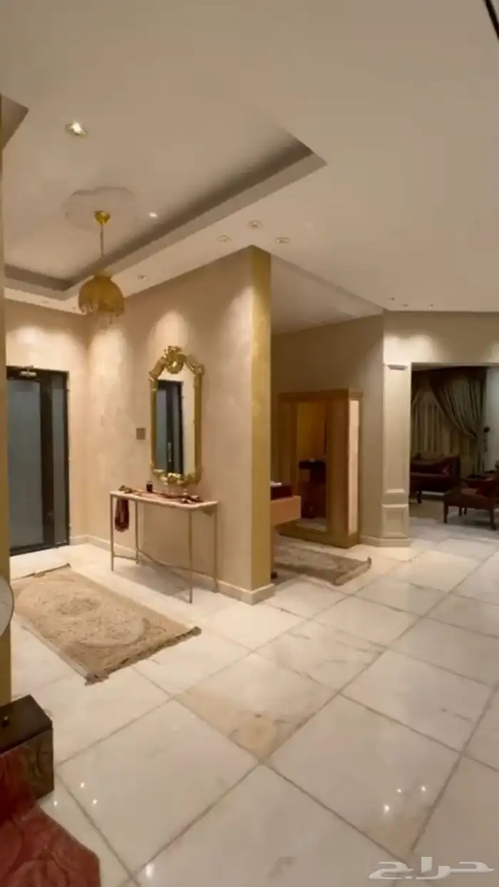 فيله للبيع حي الندى 7