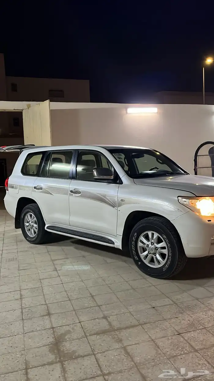 جيب جكسار 2010 وارد قطر لاندكروزر 6