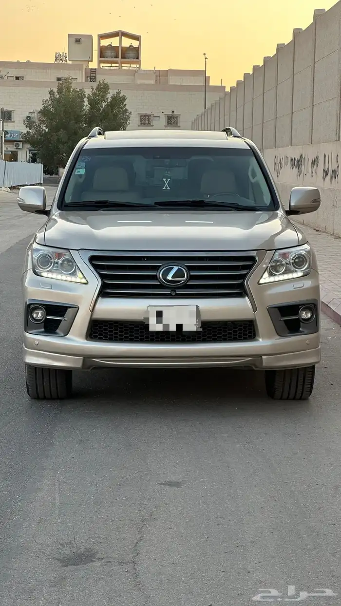 جيب لكزس 2014 0
