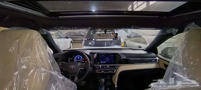 تويوتا كامري 2025 بنزين LE 9