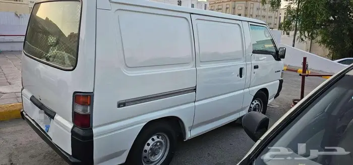 باص بضاعه مستوبيشي موديل 2008 بنزين قير عادي بدون مكيف 1