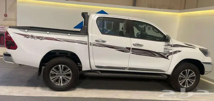 تويوتا هايلكس ديزل اوتوماتيك S.GLX 2025 2