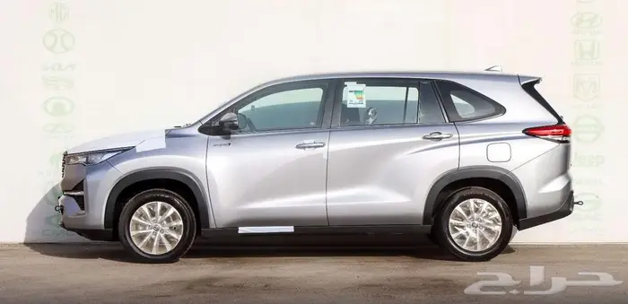 تويوتا اينوفا هايبرد VIB موديل 2024 10