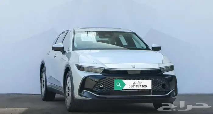 تويوتا كراون بريميوم هايبرد موديل 2025 31