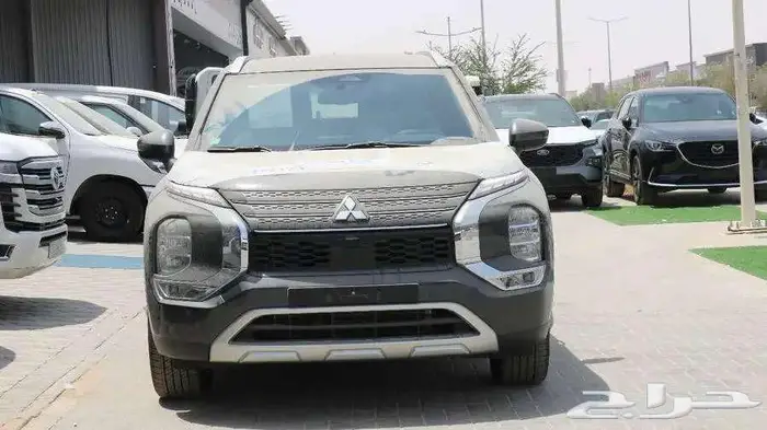 ميتسوبيشي اوتلاندر نص فل وفل كامل7 راكب 2025 كاش واقساط 1