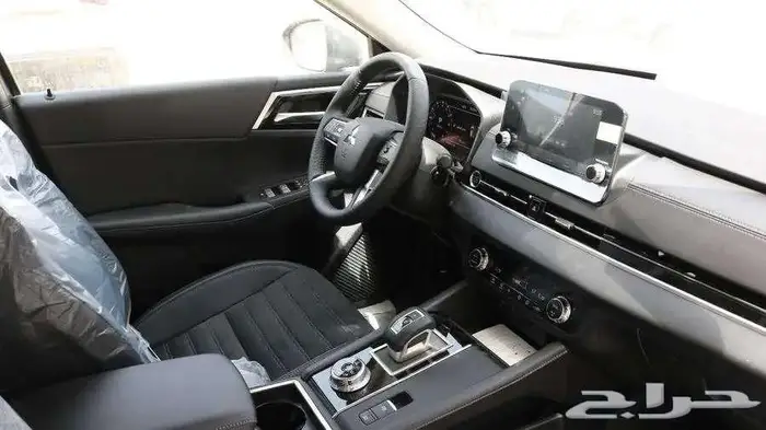 ميتسوبيشي اوتلاندر نص فل وفل كامل7 راكب 2025 كاش واقساط 4