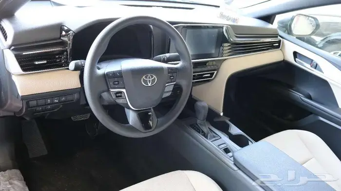 تويوتا كامري استندر 2025 متوفر كاش _ اقساط جميع الفئات 7