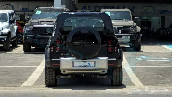 2025 LAND ROVER DEFENDER 110 S P300 GCC ضمان وصيانة الوكيل 5