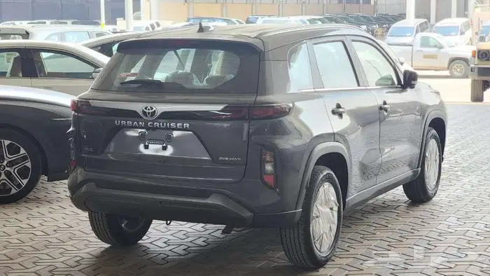 تويوتا اوربان كروزر 2026 5