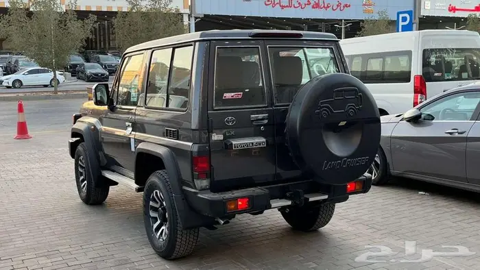 تويوتا ربع 2025 سعودي رفرف ونش ثلاجة كاش استلام فوري 5