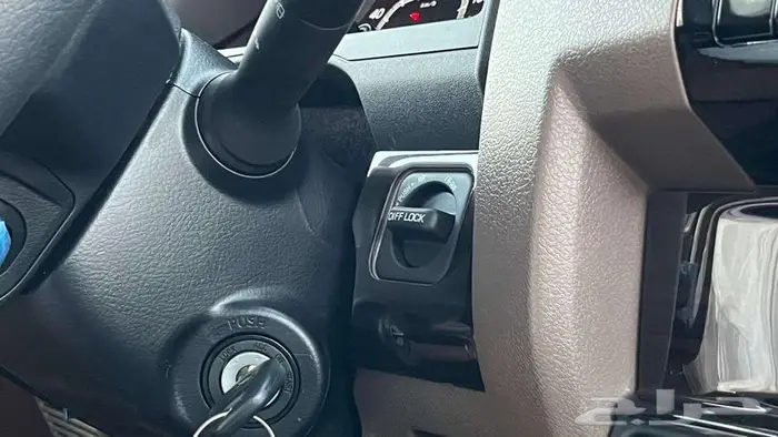 تويوتا ربع 2025 سعودي رفرف ونش ثلاجة كاش استلام فوري 12