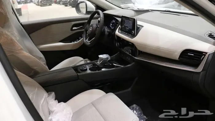 نيسان اكس تريل نص فل 2025 كاش واقساط اقل سعر 9