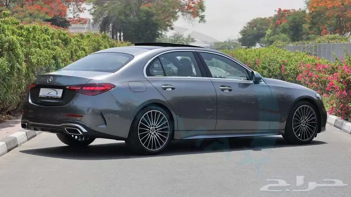 مرسيدس C200 بريميوم 2025 خليجي اصفار مع ضمان الوكيل 7