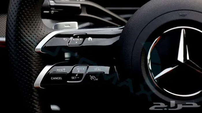 مرسيدس C200 بريميوم 2025 خليجي اصفار مع ضمان الوكيل 11