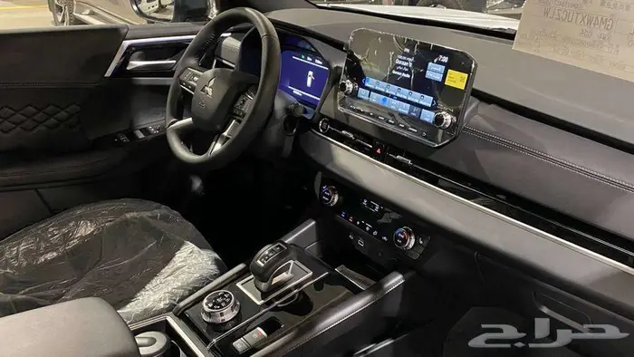 عرض خااص ميتسوبيشي اوتلاندر بلاك سام فل موديل 2025 7