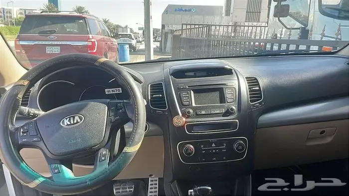 كيا سورنتو 2015 دبل فل كامل 6