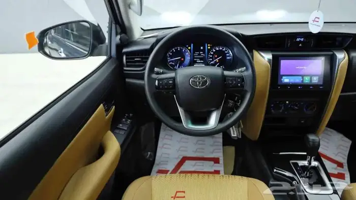 تويوتا فورتشنر GX2 بنزين 2025 بدون دبل ابيض وفضي 9