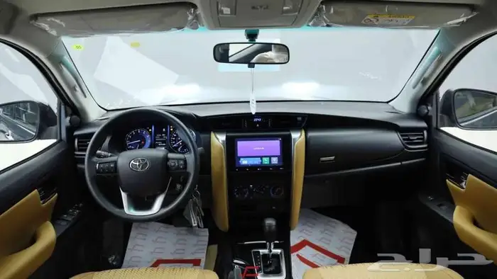 تويوتا فورتشنر GX2 بنزين 2025 بدون دبل ابيض وفضي 6