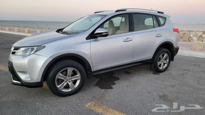 للبيع تويوتا راف فور 2014 5